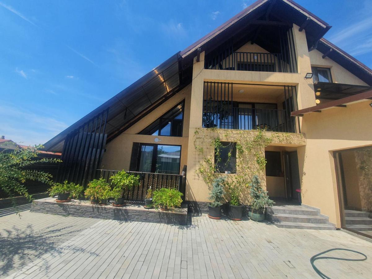Pensiunea Relax Curtea De Arges Exterior photo