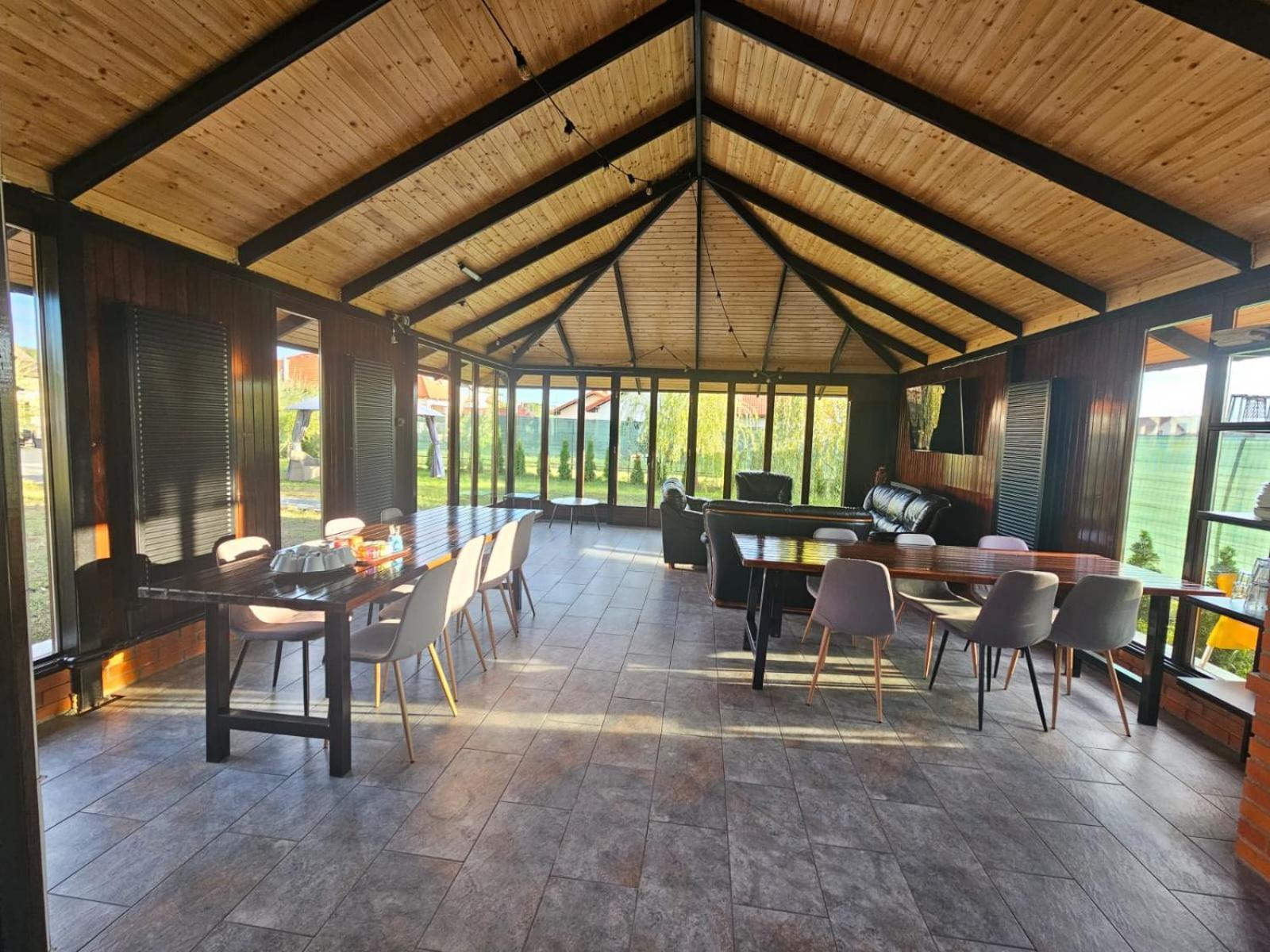 Pensiunea Relax Curtea De Arges Exterior photo